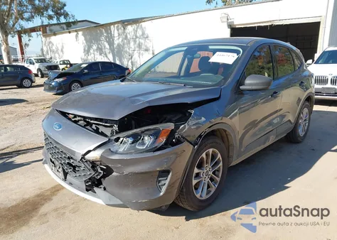 2021 Ford Escape S z USA, uszkodzony, nr VIN 1FMCU0F65MUA50173